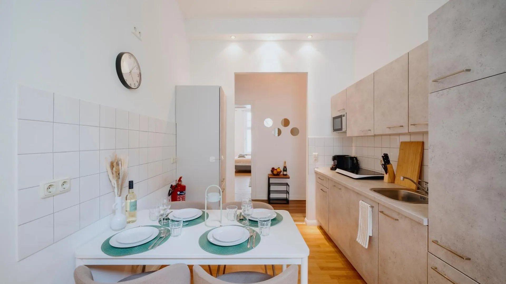 Homely Berlin - City Center, Modern, Historical, Near Park 公寓