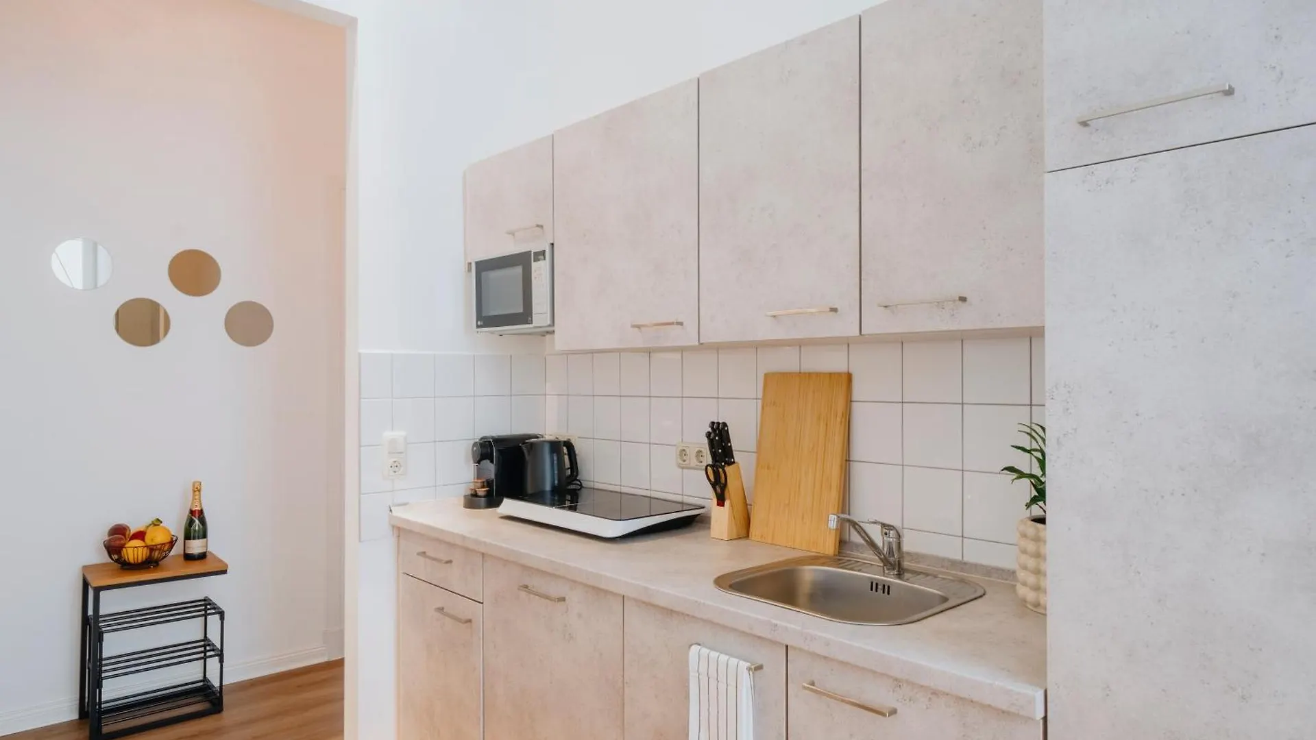 Homely Berlin - City Center, Modern, Historical, Near Park 公寓